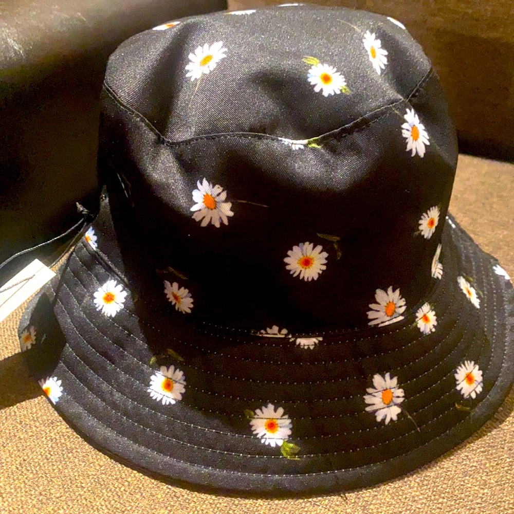 Reversible Alice and Olivia Bucket Hat